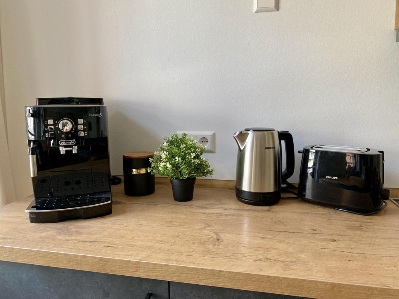 Discovair - Eisenach Karl14 - Vollausgestattete Apartments Mit Netflix In Der Fussgaengerzone 部屋 写真