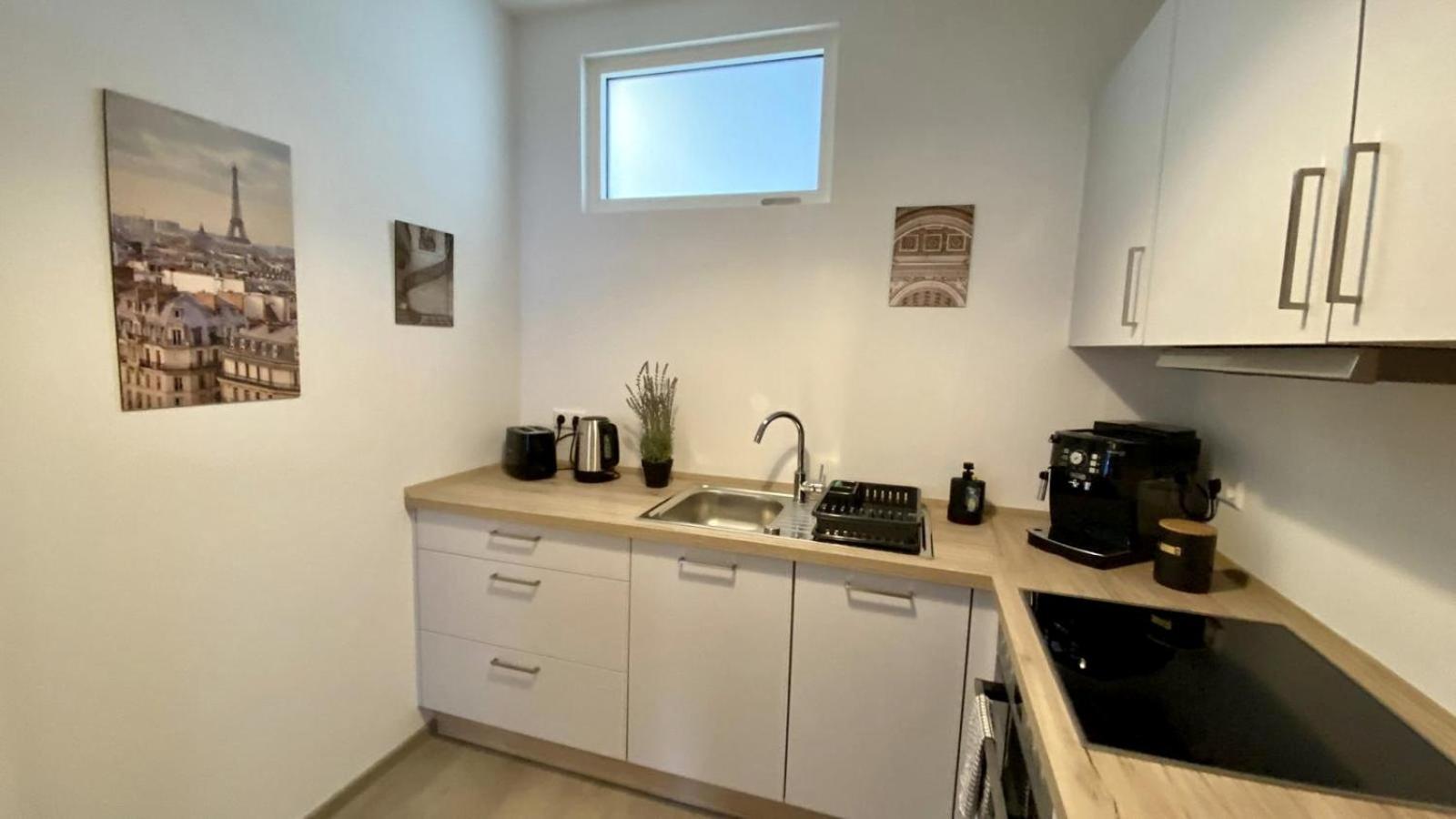 Discovair - Eisenach Karl14 - Vollausgestattete Apartments Mit Netflix In Der Fussgaengerzone 部屋 写真