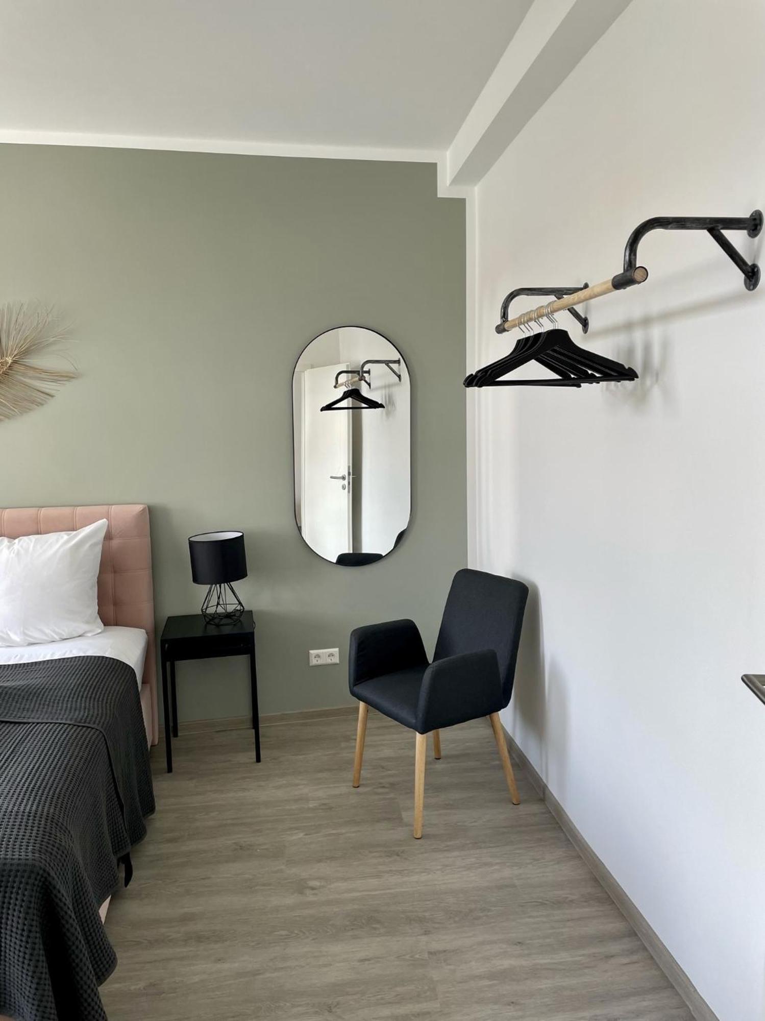 Discovair - Eisenach Karl14 - Vollausgestattete Apartments Mit Netflix In Der Fussgaengerzone 部屋 写真